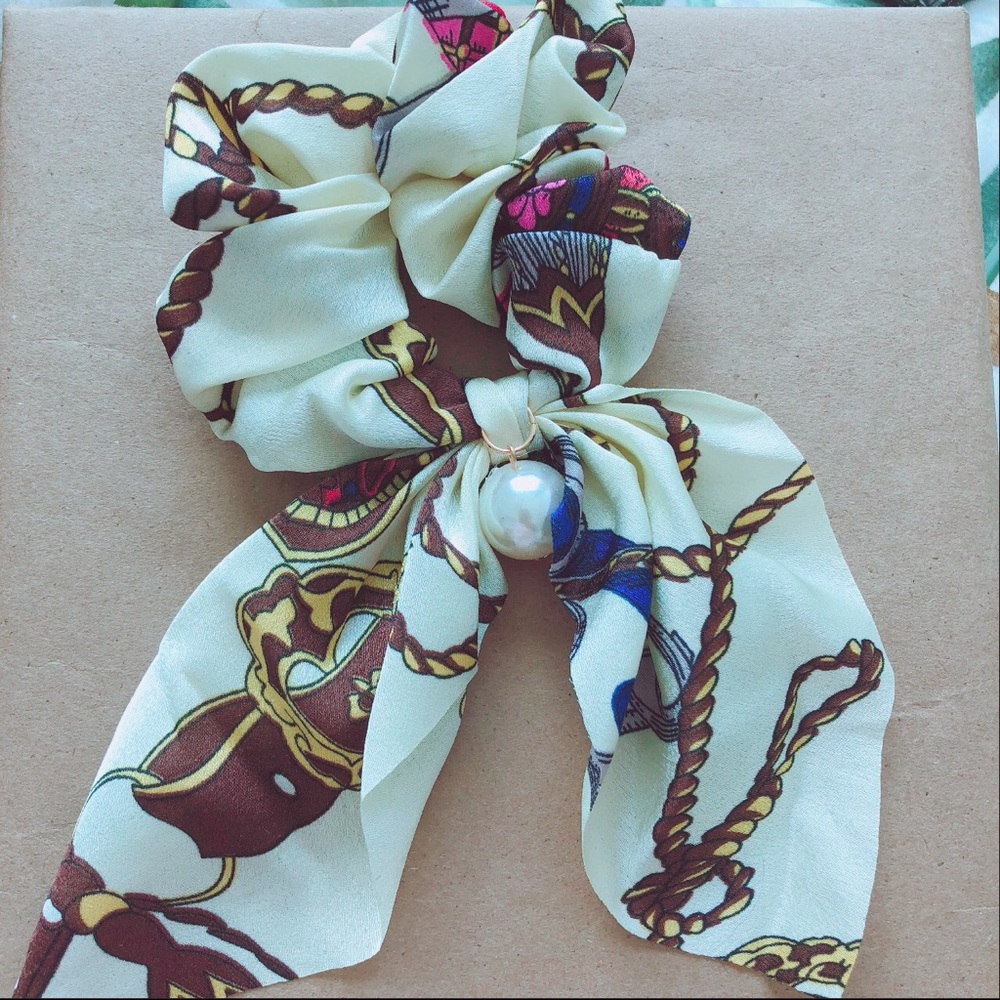 Bow Scrunchies for Hair/Ribbon Hair Scrunchies
